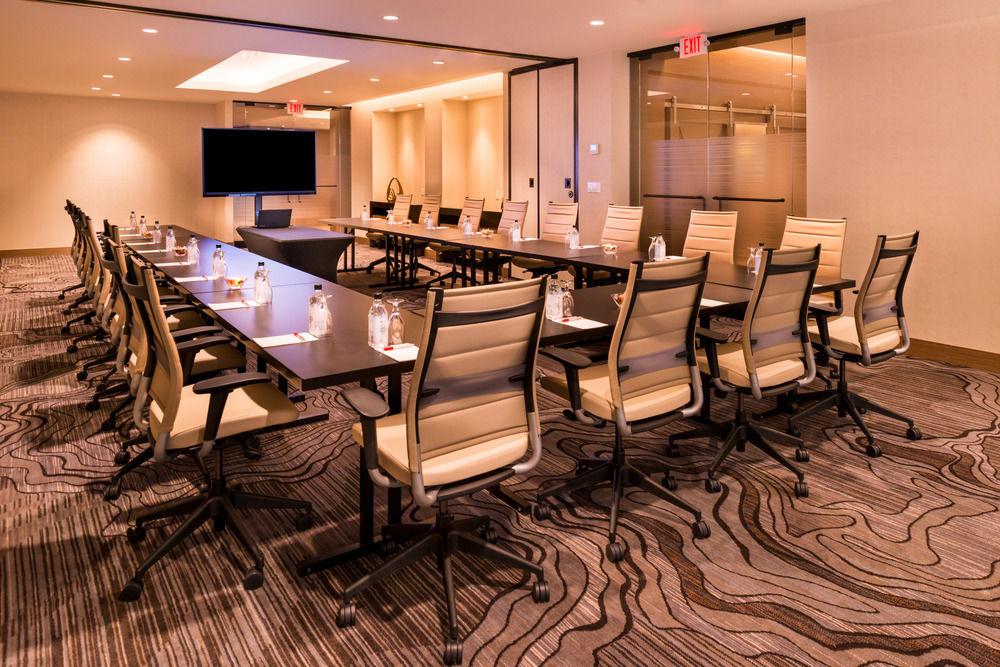 Marriott Melville Long Island Extérieur photo