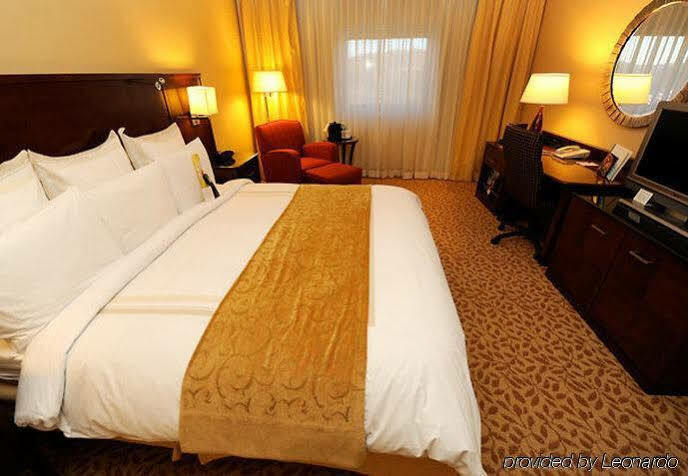 Marriott Melville Long Island Extérieur photo
